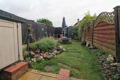 18 Cambridge Road, Dunton, Biggleswade, SG18 8RS