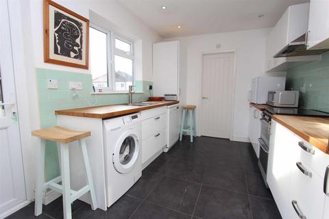 1 bedroom flat to rent, Stanley Road, Chingford