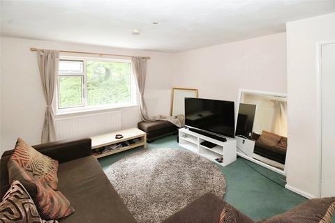 2 bedroom maisonette to rent, Darlington Road, Hampshire RG21