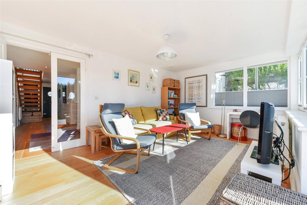 Sitting Rm/Bedroom