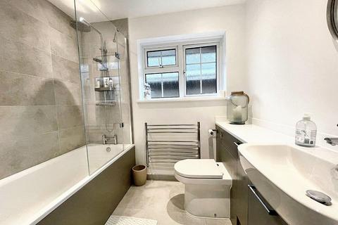 37 Carey Down, Telscombe Cliffs, Peacehaven, BN10 7LF