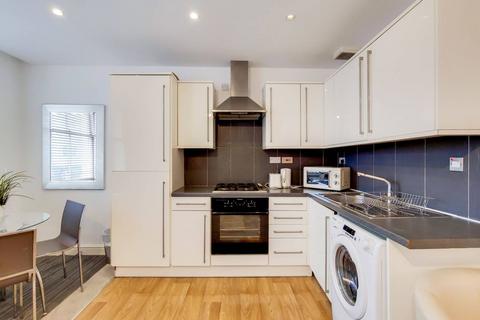 1 bedroom flat to rent, Strutton Ground, Westminster, London, SW1P