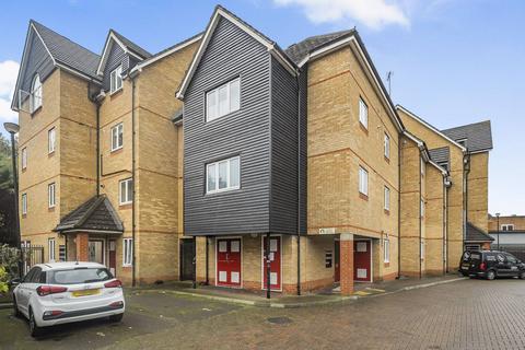 2 bedroom flat to rent, The Ham, Brentford, TW8