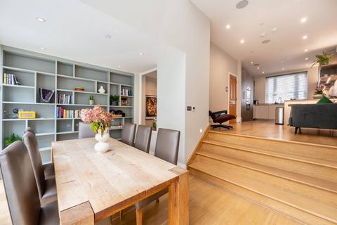 5 bedroom terraced house to rent, Courtnell Street, Westbourne Grove, London, W2