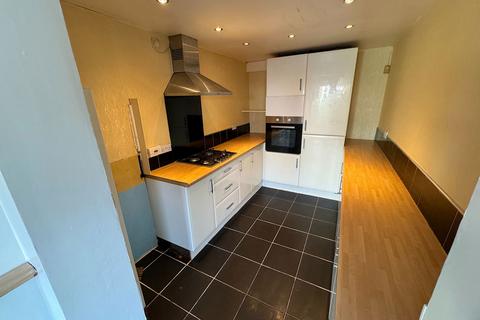 3 bedroom terraced house for sale, Pendle Walk, Stockport SK5