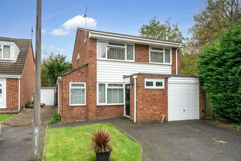 4 bedroom detached house for sale, Latimer Close, Hemel Hempstead