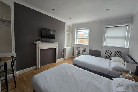 1 bedroom flat to rent, Upper Berkeley Street