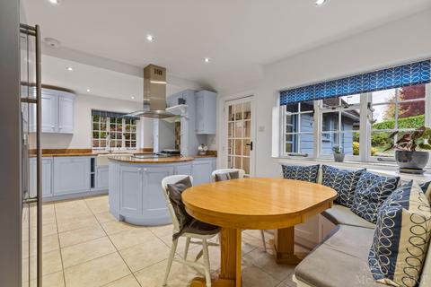 6 bedroom character property for sale, Dunnings Road, East Grinstead RH19