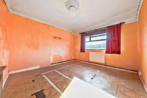 23 Restons Crescent, London, SE9 2HZ