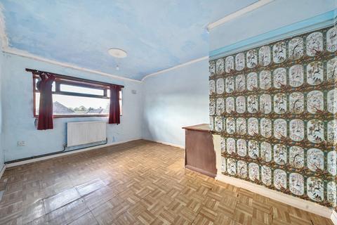 23 Restons Crescent, London, SE9 2HZ