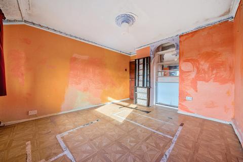 23 Restons Crescent, London, SE9 2HZ