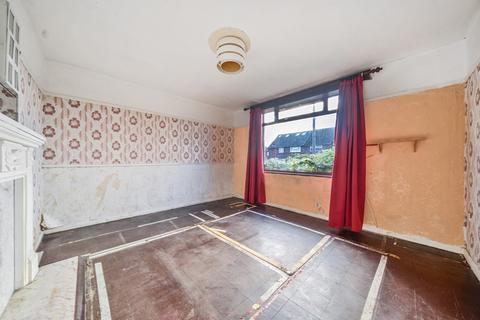 23 Restons Crescent, London, SE9 2HZ