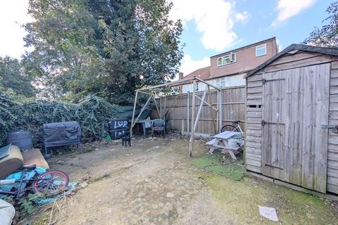 36 Elmcroft Close, Feltham, TW14 9HH
