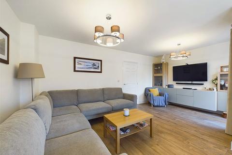 10 Dreadnaught Drive, Gloucester, GL1 5RA