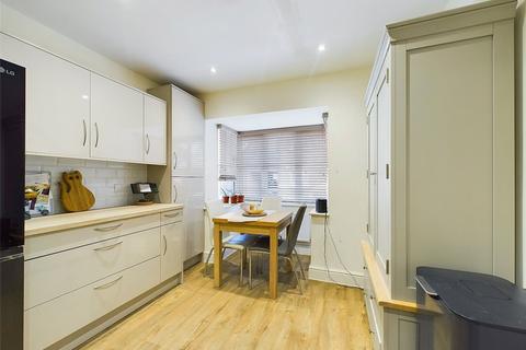 10 Dreadnaught Drive, Gloucester, GL1 5RA
