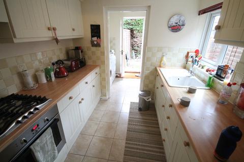 2 bedroom cottage to rent, Headley Road, Liphook