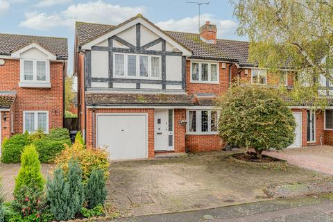 4 bedroom detached house for sale, Cresset Close, Ware SG12