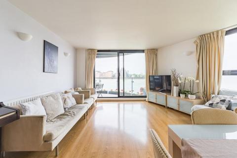 2 bedroom flat for sale, 39 Ocean Wharf, 60 Westferry Road, London, E14 8LN