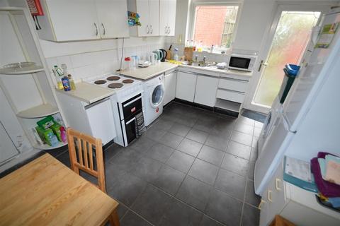 4 bedroom house to rent, Lottie Road, Birmingham B29