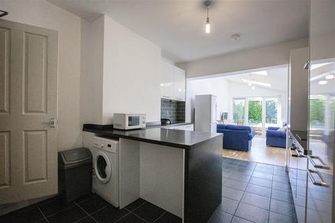4 bedroom house to rent, Lottie Road, Birmingham B29