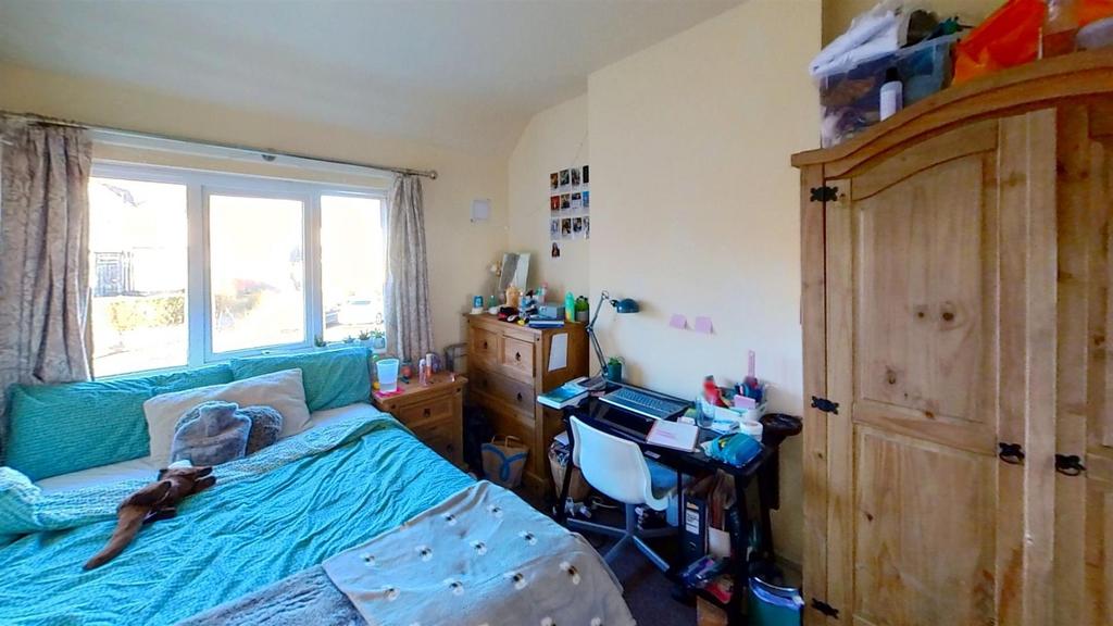 15-Tealby-Grove-Bedr