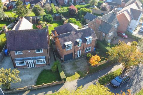 3 bedroom detached house for sale, Central Avenue, Beverley