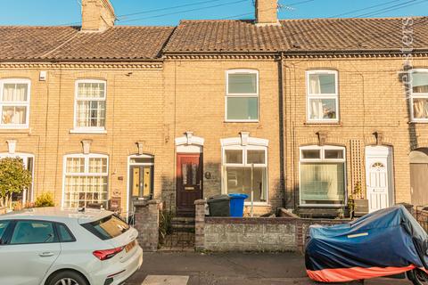 2 bedroom terraced house for sale, Hotblack Road, Norwich NR2