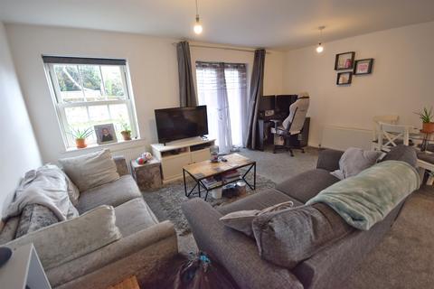 2 bedroom flat to rent, Prince George Street, Havant, PO9