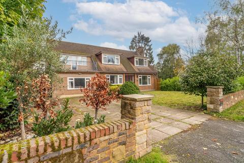 4 bedroom detached house for sale, Fairgreen East, Hadley Wood, EN4