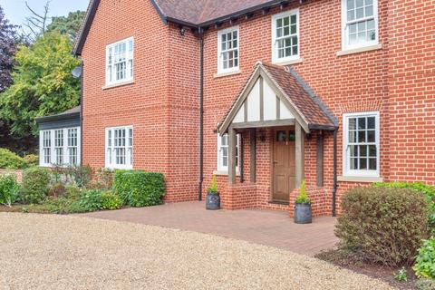 6 bedroom detached house for sale, Newmarket Road, Bury St. Edmunds IP28