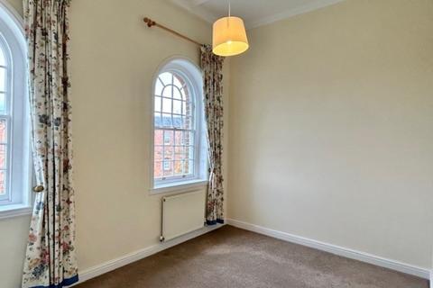 4 bedroom townhouse to rent, Lawrence Walk, Exminster