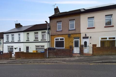 Whitfield Avenue, Dover