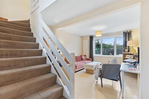 32 Cornbury Crescent, Downhead Park, Milton Keynes, MK15 9AS