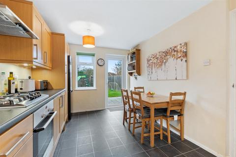 32 Cornbury Crescent, Downhead Park, Milton Keynes, MK15 9AS
