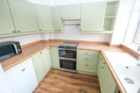 20 Station Approach, Chelsfield, Orpington, BR6 6EU