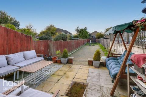 4 bedroom terraced house for sale, Davidson Road, Croydon