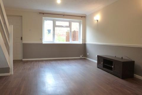 3 bedroom end of terrace house to rent, Medway Road