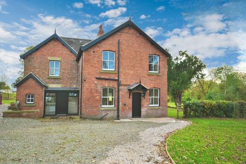 4 bedroom farm house to rent, Pen Y Lan, Ruabon, Wrexham