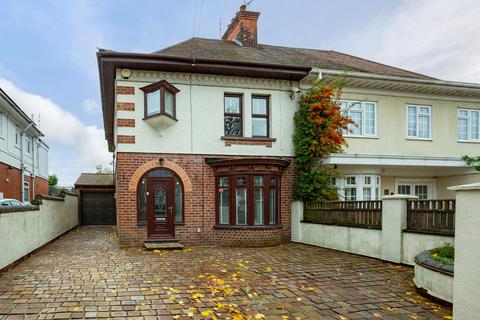 4 bedroom semi-detached house for sale, Blyth Road, Nottinghamshire S81