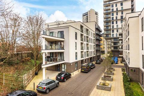 1 bedroom flat for sale, Guildford Road, Surrey GU22