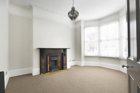 4 bedroom maisonette to rent, Bath Street, Brighton BN1