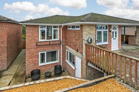 4 bedroom end of terrace house for sale, Chalk Ridge, Winchester, SO23