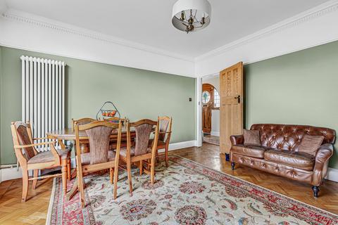 11 Wolsey Road, Ashford, TW15 2RA