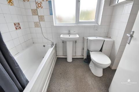 3 bedroom end of terrace house for sale, Alton Gardens, Southend-on-Sea