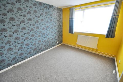 72 Alton Gardens, Southend-on-sea, SS2 6QZ