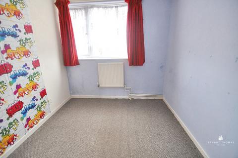 72 Alton Gardens, Southend-on-sea, SS2 6QZ