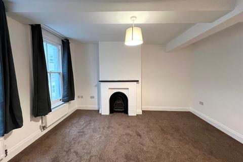 3 bedroom terraced house to rent, Bishops Way, London E2