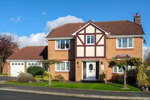 4 bedroom detached house for sale, Turton Heights, Bolton, BL2