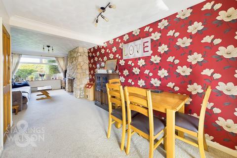 3 bedroom chalet for sale, St. Peters Road, Carlton Colville, Lowestoft