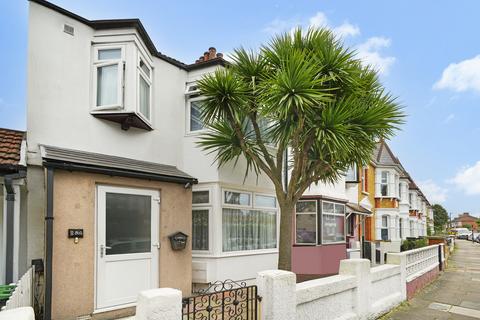 3 bedroom terraced house for sale, Boundary Road, London N22